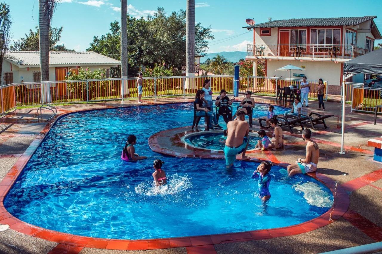 Alojamiento Campestre Hawaii Montenegro Exterior photo